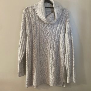Loft pullover cable knit sweater